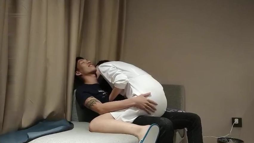 【69堂午夜视频】大奶漂亮小姐姐_真的好大我的妈呀_爽爽死啦_我的天你真的太猛了_身材高挑大长腿_被小哥从沙发操到床上多姿势爆操