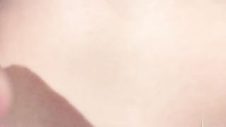 【69堂午夜视频】肌肉男约两个少妇酒店啪啪，舔弄边操边摸两个轮着大力猛操