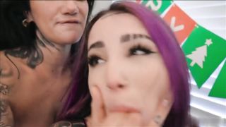 【69堂午夜视频】爆操圣诞麋鹿服小骚逼 直接操的翻白眼最后内射