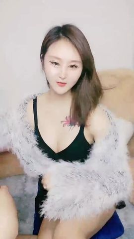 【69堂午夜视频】【激情约啪】高颜值网红脸妹子风骚入骨和炮友激情大战首秀