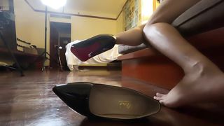 【69堂午夜视频】原创情侣露脸骚水娃《圣诞小麋鹿挑鞋被操》