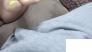 【69堂午夜视频】御姐室友为惩罚男友把我操了