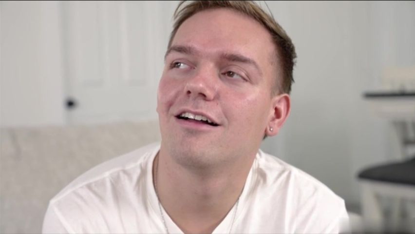 【69堂午夜视频】男友力大比拼_两个巨乳丰满嫩妹比赛谁更快被操到高潮_双双爽翻天体外射精