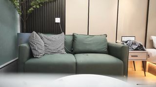 【69堂午夜视频】80多斤纤细美腿，高清拍摄超近视角，骑乘抽插站立后入