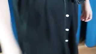 【69堂午夜视频】在弟弟的强烈攻势下表姐逐渐露出母狗本性，口一会抓起大鸡吧就忘小穴里塞_干完不满足又抓起大鸡吧吃了起来