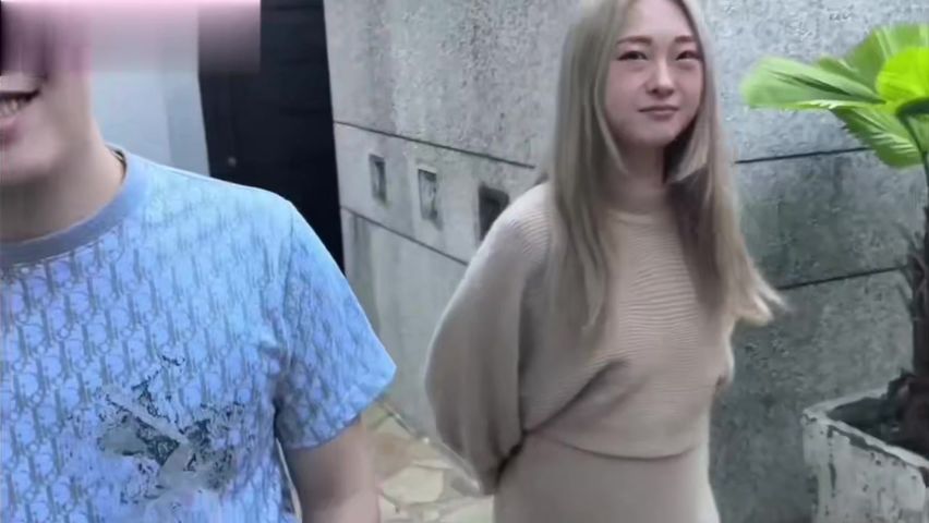 【69堂午夜视频】下集 回到房间继续爱爱 想射就射想喷就喷