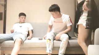 【69堂午夜视频】高颜值气质黑衣妹子，穿上情趣装后入抽插上位骑乘猛操