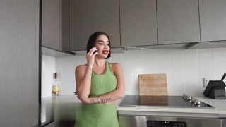 【69堂午夜视频】继子勾引骚逼继母做爱承诺操逼完事后会努力学习骚逼妈妈只好满足儿子大鸡巴