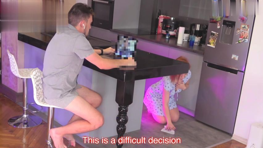 【69堂午夜视频】当我在同事聚会上时她很淫荡当着同事的面射骚逼