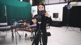 【69堂午夜视频】火热的警察把我抓紧禁闭室后用大屁股和骚逼对我进行拷问