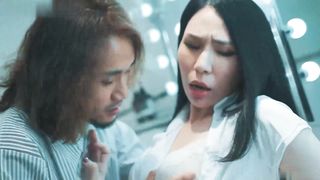 【69堂午夜视频】肛门淫辱白衣NTR 爆浆大屌狠操双穴