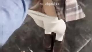 【69堂午夜视频】乱花渐欲迷人眼嫩妹才能勾人心_推特JK反差眼镜妹热衷于被金主爸爸各种调教以及露出