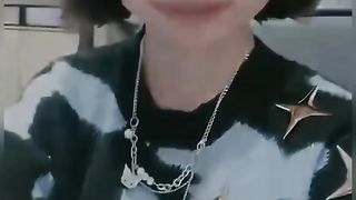 【69堂午夜视频】黑料吃瓜-玉足嫩妹勾引野爹北京城市学院服装表演专业大一学妹视频裸聊曝光极品美乳粉嫩玉足诱惑私拍