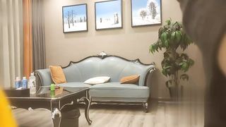 【69堂午夜视频】黑料吃瓜-高端的外围才配得上高端的价位探花偷拍04年的嫩妹较小的体型干一半套了掉了给小姐姐吓跳了