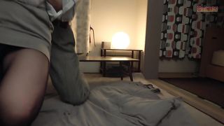 【69堂午夜视频】她很自然地会乳交，甚至会潮吹，所以她是一个天生的荡妇2