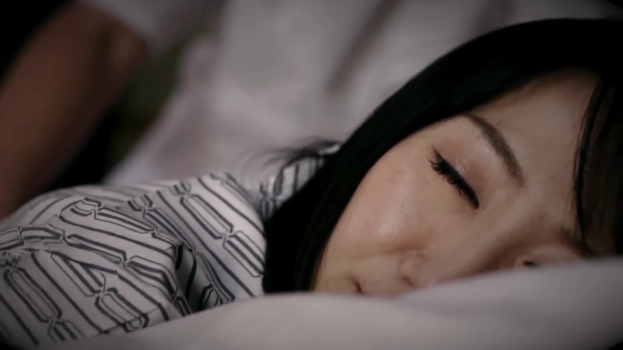 【69堂午夜视频】扭进她小小的屁股里2