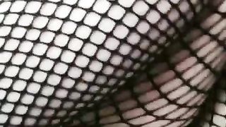 【69堂午夜视频】高价找的极品小妹一起来直播，换上黑丝情趣装开搞，跳蛋摩擦出淫水舔逼，各种口交大鸡