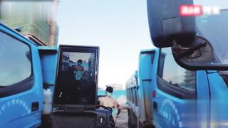 【69堂午夜视频】黑料吃瓜-色影师拍摄极品身材素人模特_在户外拍裸照被很多路人看到了_内裤都脱了_大型社死现场啊