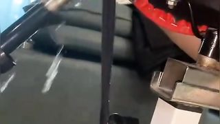 【69堂午夜视频】黑料吃瓜_动感单车自慰喷水神器，单身姐妹骑到高潮爽翻，谁还稀罕男人