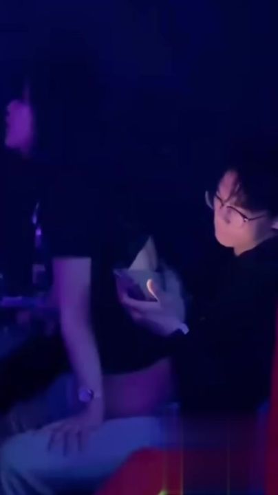 【69堂午夜视频】黑料吃瓜_盘锦布车酒吧do瓜_辽油三高_王庸昊_酒吧做爱！监控下两人无惧羞涩_视频疯传全网_引发焦点