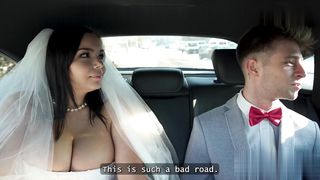 【69堂午夜视频】婚纱女孩门的出轨行为最好的新娘偷情出轨合集