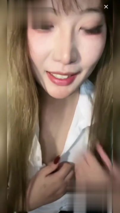 【69堂午夜视频】黑料吃瓜-哈尔滨远东理工学院大奶学生妹与金主一对一裸聊视频曝光线上裸聊线下奔赴金主的床送福利