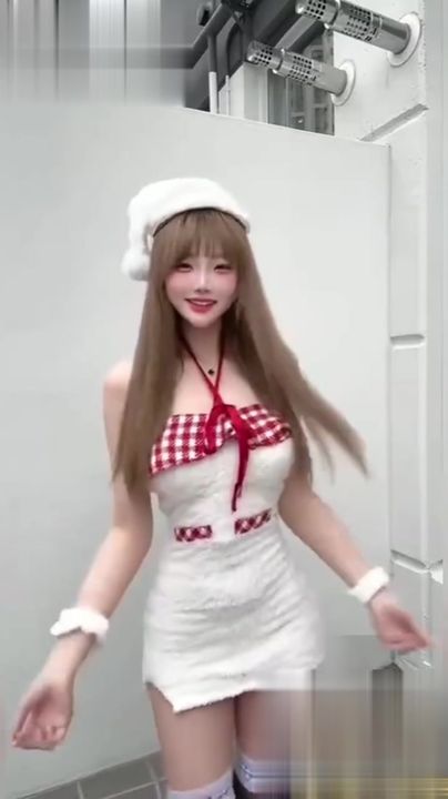 【69堂午夜视频】黑料吃瓜-抖音340W粉丝高颜值大网红ciu7疑似跟大哥1V1不雅视频流出网红界真的就是长得越乖玩得越嗨