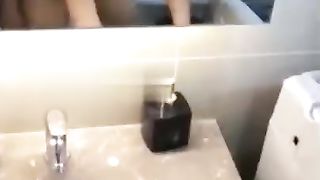 【69堂午夜视频】黑料吃瓜-清纯吊钟奶小妹妹和男友啪啪视频流出口技一流吃鸡如饮水对镜啪啪羞耻感十足不敢睁眼看