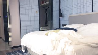 【69堂午夜视频】双飞外围，颜值身材堪称极品，配合默契，场景劲爆刺激流鼻血