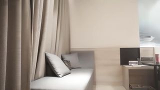 【69堂午夜视频】沙发上后入骑乘干一下再到床上，快速抽插搞得呻吟连连