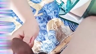 【69堂午夜视频】夹着精液和公公婆婆吃饭