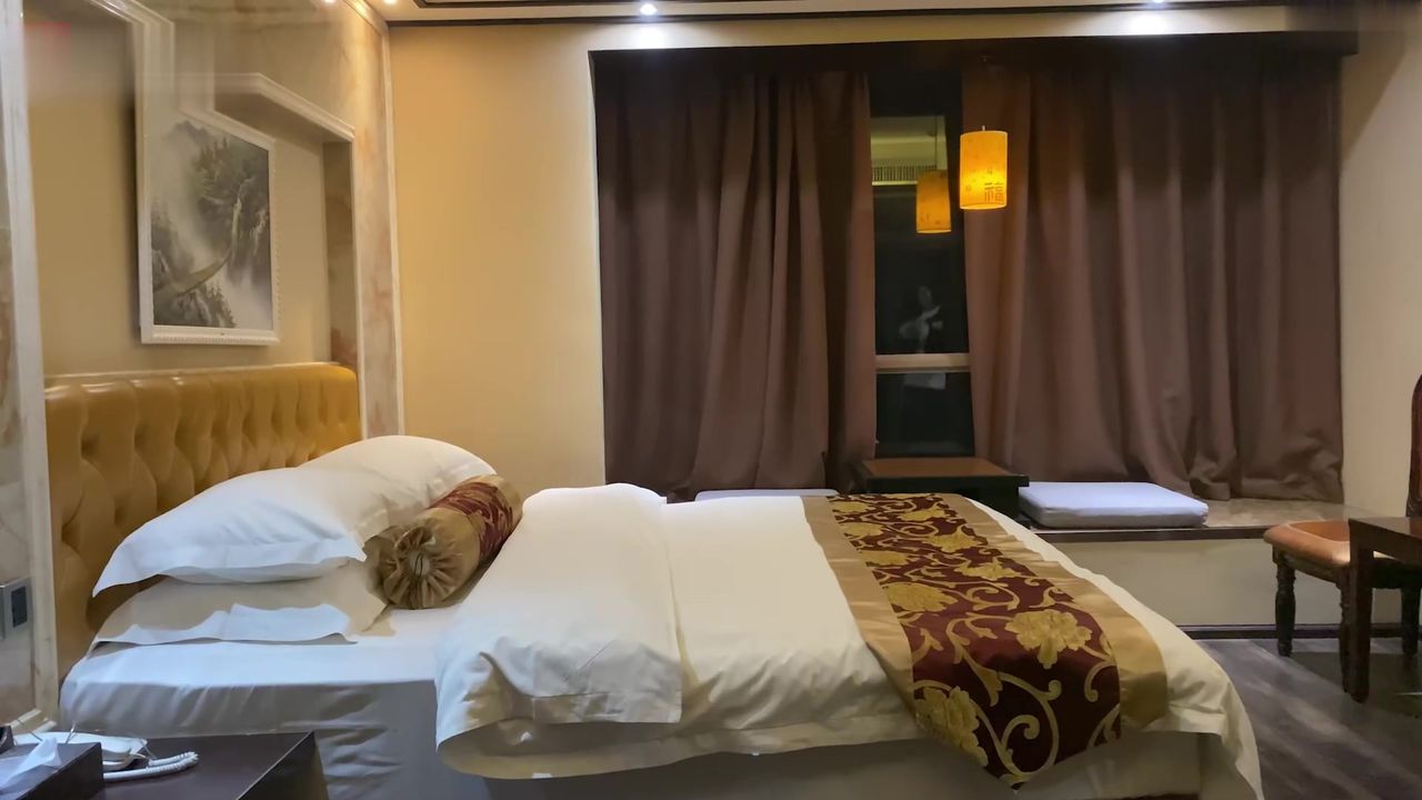 【69堂午夜视频】巨乳尤物波涛汹涌 微醺探花越战越勇