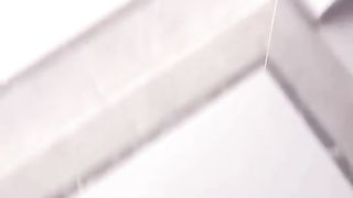 【69堂午夜视频】强奸醉酒的妹妹，本来以为她有男友了已经不是处女想着偷偷操一操妹妹