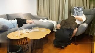 【69堂午夜视频】当着小舅的面酒后乱伦操舅妈