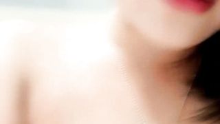 【69堂午夜视频】房间里调教露脸人妻母狗少妇，跪着爬过来给大哥舔弄大鸡巴，激情上位让大哥揉捏骚奶子，后入射她屁股上好骚