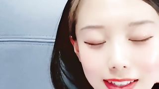 【69堂午夜视频】制服诱惑，高挑白皙妹子，漏奶装 乳头很粉的，大长腿想入非非