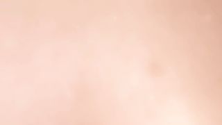 双马尾风骚小妹全程露脸大秀直播，奶子发育的很不错，淫声荡语互动撩骚掰开骚逼给狼友看特写，撅着屁股求草