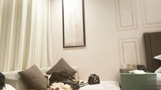 【69堂午夜视频】口活是非常的好，胸小了一些，其余的都很好