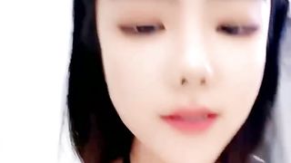 【69堂午夜视频】大屌哥再战两个极品少妇，精彩双飞全程露脸丝袜高跟性感肚兜，淫声荡语互动撩骚无套轮草两女，浪叫呻吟不断