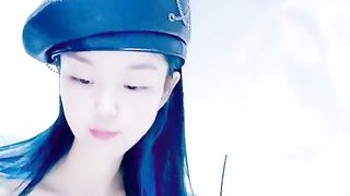 【69堂午夜视频】妈妈带着骚女儿一起大秀，全程露脸黑丝情趣双头道具，性感无毛逼，让妈妈抽插骚穴呻吟，淫声荡语不断好刺激