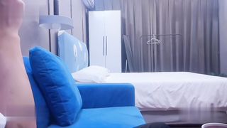 【69堂午夜视频】纯欲女大颜值高青春肉体实战好